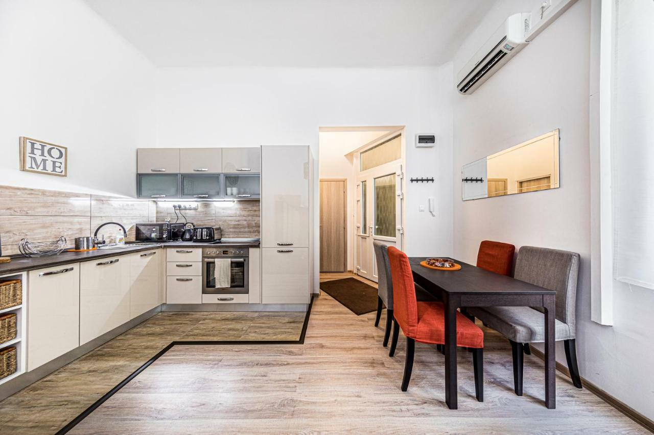 Precious Spot Appartement Boedapest Buitenkant foto
