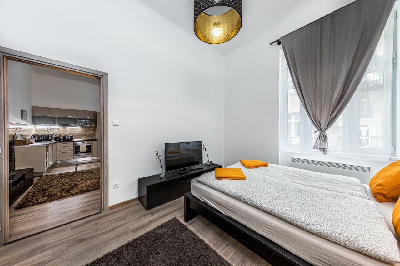 Precious Spot Appartement Boedapest Buitenkant foto